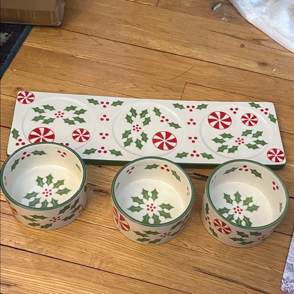 Temp-Tations Holly Peppermint design 3piece set ramekins and platter excellent - Picture 3 of 4